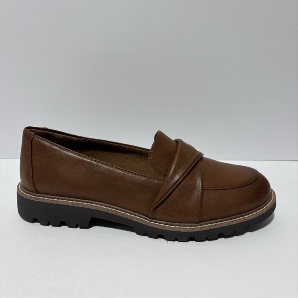 Eurosoft Women’s Leia, Brown Slip-On Loafer, Size 9.5 M